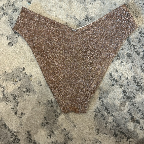 Brown two-piece bikini - Picture 4 of 8